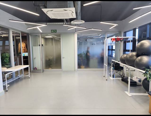 176M² OFFICE TO LET IN PANORAMA